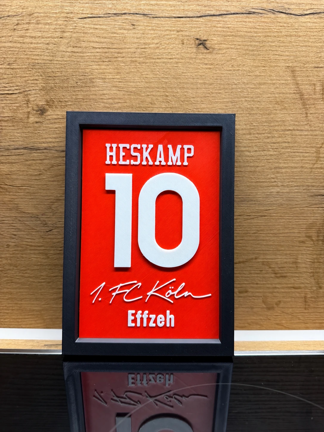 Persönliche FC-Köln-Schattenbox mit Trikot und Namen