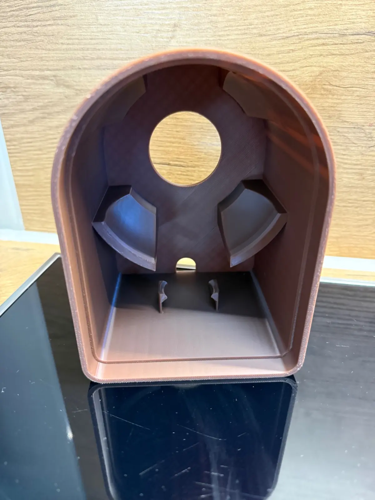 Innenansicht des 3D-gedruckten Retro-Radio-Gehäuses
